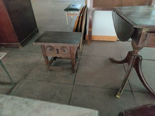 Lote muebles vintage: mesas + cabeceros