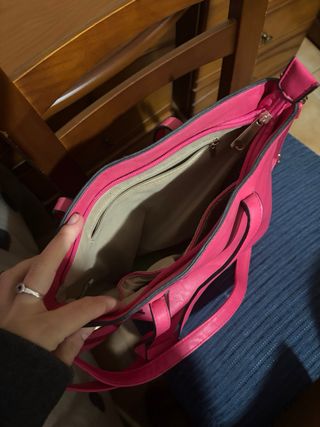 Bolso fucsia con monedero