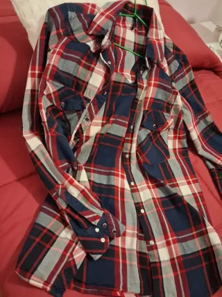 Camisa cuadros mujer. Manga larga y se puede recog