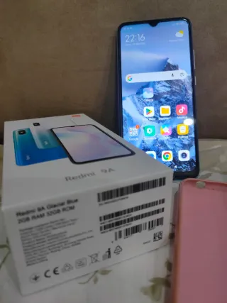 Redmi 9A + 2 cover + caricatore