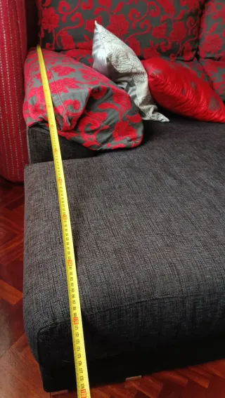 Sofá Chaise Longue Negro y Rojo