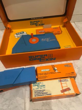 Proyector Cinexin Super 8 con 4 películas perfecto