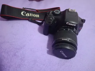 Cámara Canon EOS Rebel T3 Negra