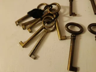 Set di chiavi antiche