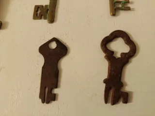 Set di chiavi antiche