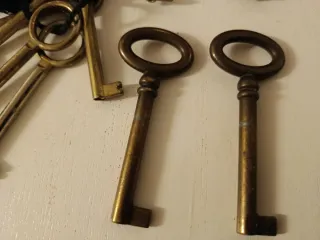 Set di chiavi antiche