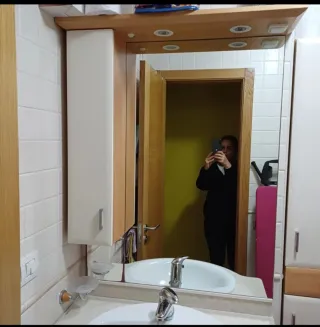 Mueble de baño con lavabo
