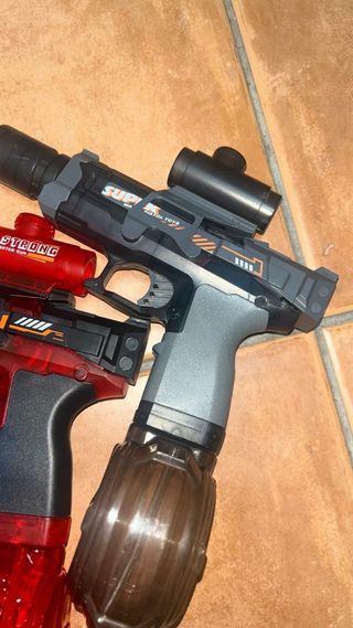 Pistolas de agua con cargador tipo tambor