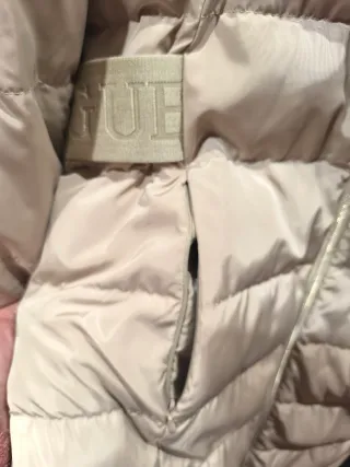 Abrigo Guess Beige Talla L con Cinturón