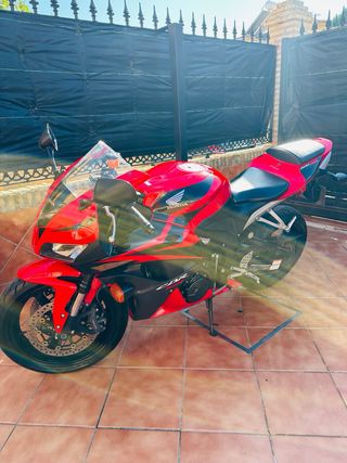 Honda CBR 600 RR solo 28 mil km