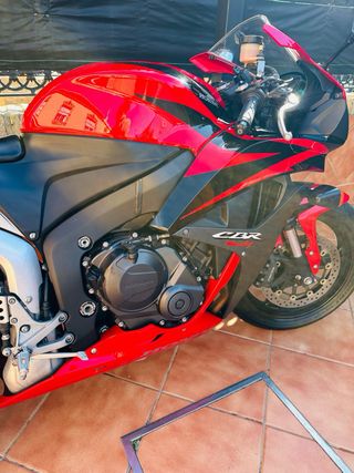 Honda CBR 600 RR solo 28 mil km