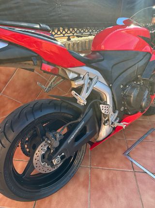 Honda CBR 600 RR solo 28 mil km