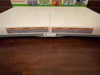 Wii Fit Plus + Wii Balance Board - Set Completo