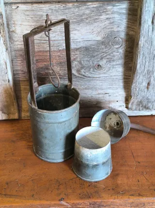 Antigua lámpara minera de carburo