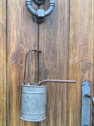 Antigua lámpara minera de carburo