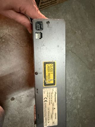 Radio Pioneer KEH-P4530R y Cargador CDX-P25