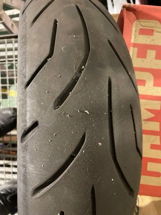 Llanta Trasera Ducati Monster 696 con Neumático