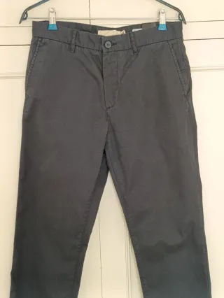 Pantalón chino azul
