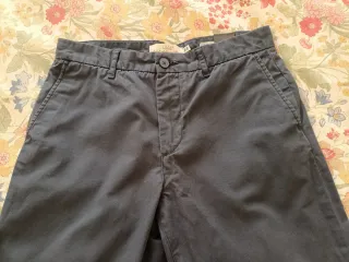 Pantalón chino azul