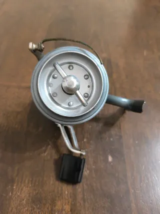 Carrete de pesca Ru-Sport antiguo