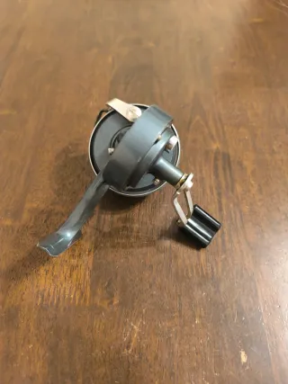 Carrete de pesca Ru-Sport antiguo