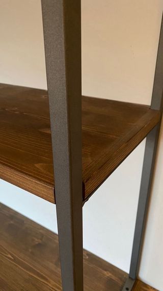 Estantería modular con escritorio integrado