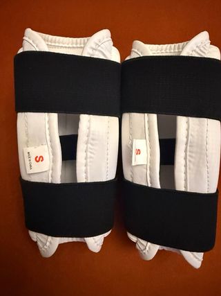 Casco y protectores Taekwondo IKARA