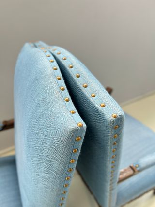 Sillas cabecera estilo Luis XV tapizadas azul