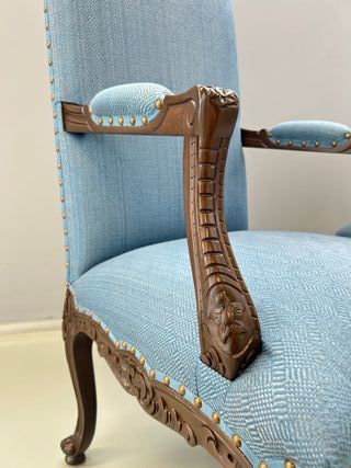 Sillas cabecera estilo Luis XV tapizadas azul