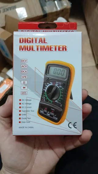 Multímetro Digital