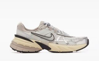 Nike V2K Run Beige/Plata