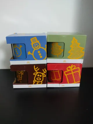 Juego 4 Tazas McDonald's Navidad