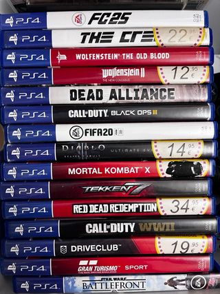 PS4 Slim Negra + 2 Mandos (Rojo y Negro) 1 TB