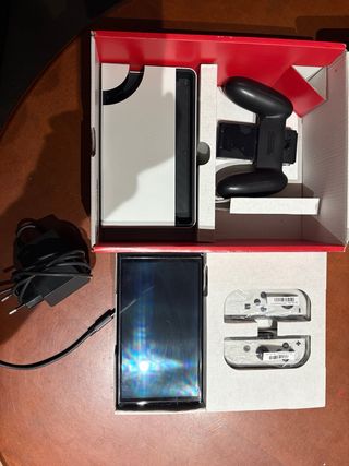 Nintendo Switch OLED Bianca e Nera