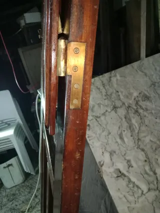 Puerta antigua madera maciza cuarterones