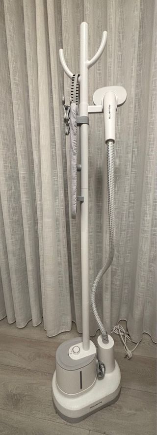 Plancha de Vapor Vertical Rowenta