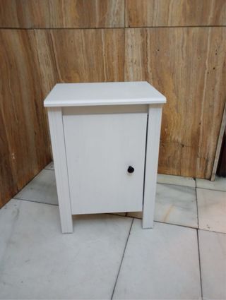 2 Mesitas de Noche Ikea Blancas-grisáceo