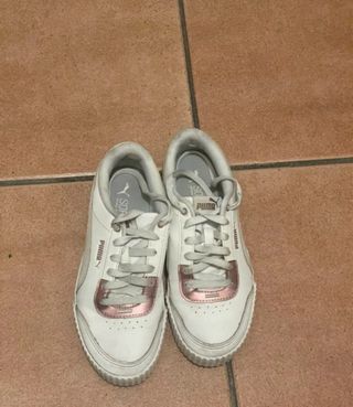 Scarpe Puma bianche e rosa