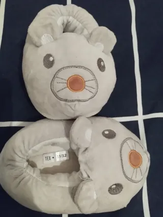 Zapatillas niño peluche oso