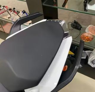 Empuñaduras traseras moto Duke sin estrenar