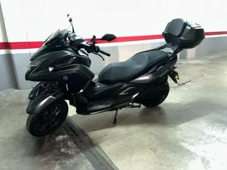 Yamaha Tricity 300cc 3 Ruedas. Con carnet de coche