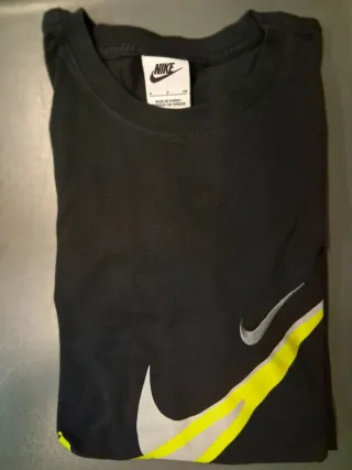 Nike Sportswear tshirt S cotone nera grafic Swoosh