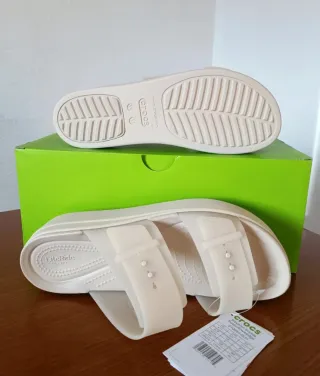 Sandalias Crocs Brooklyn frostedloweedge