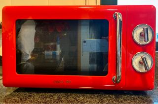 Microondas Rojo Estilo Vintage