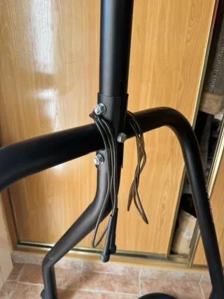 Saco de boxeo Outshock con guantes