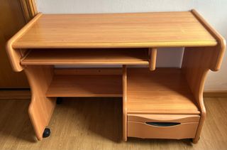 Escritorio para estudiantes madera