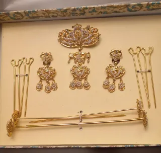 Aderezo Fallera Niña Dorado y Perlas