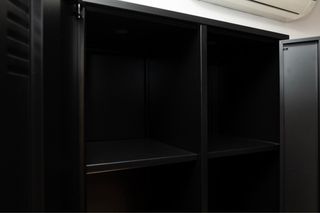 Armario taquilla negro 2 puertas