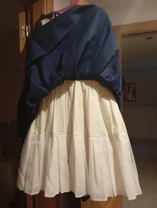 Vestido niña azul y blanco Tizzas - Corte Inglés.