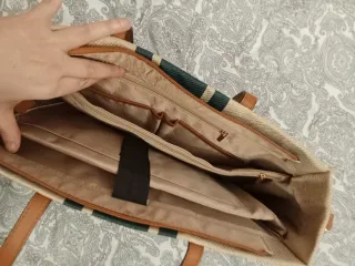 Bolso Tote Beige con Rayas Azules